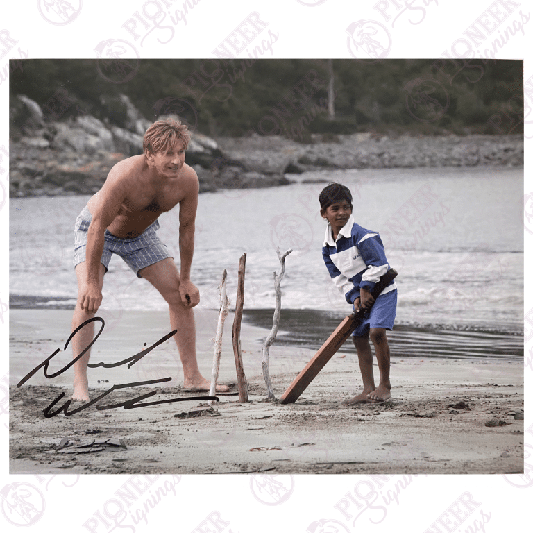 Lion 'Cricket' 8" x 10" Print Signed by David Wenham - Pioneer Signings