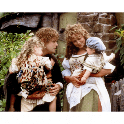 Lord of the Rings - Samwise Gamgee 'Family' Photo - Sean Astin - Sarah McLeod - Ali Astin - Maisy McLeod - Pioneer Signings