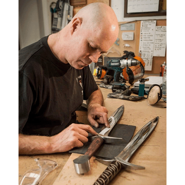 Peter Lyon 4 - Weta Workshop - Pioneer Signings